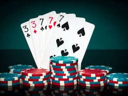 Representasi fitur permainan sepak bola dan casino tersedia setelah berhasil registrasi